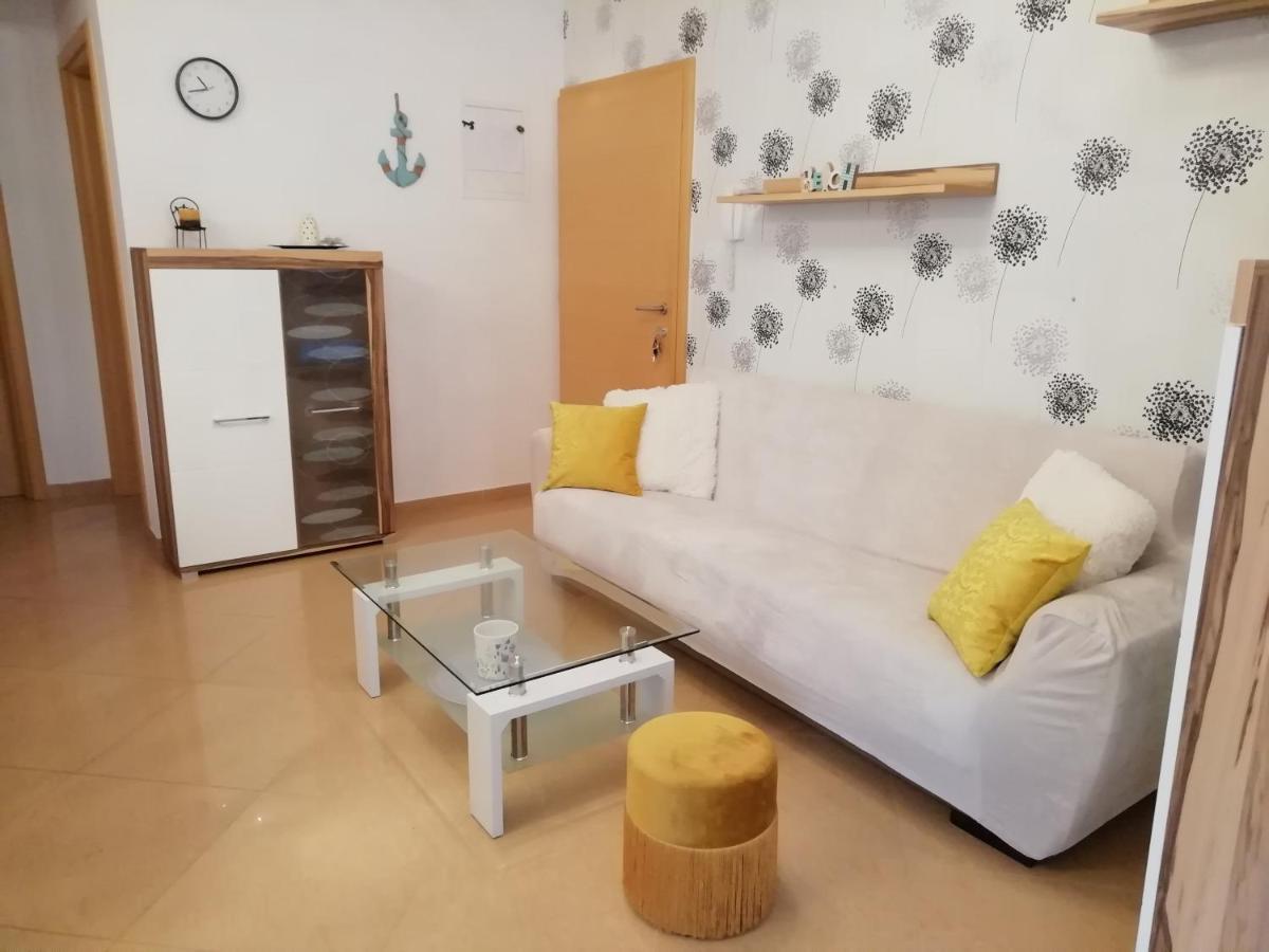 מאלינסקה Apartment Fancy מראה חיצוני תמונה